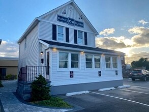 196 S 1st St, Lindenhurst, NY for lease Building Photo- Image 2 of 22