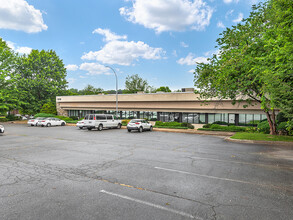 1302 Patton Ave, Asheville, NC à louer Photo du b timent- Image 1 de 3