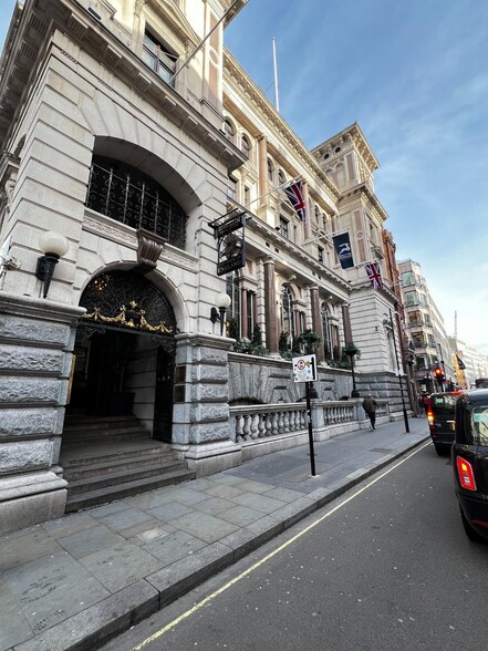 194 Fleet St, London à louer - Photo du bâtiment - Image 2 de 6