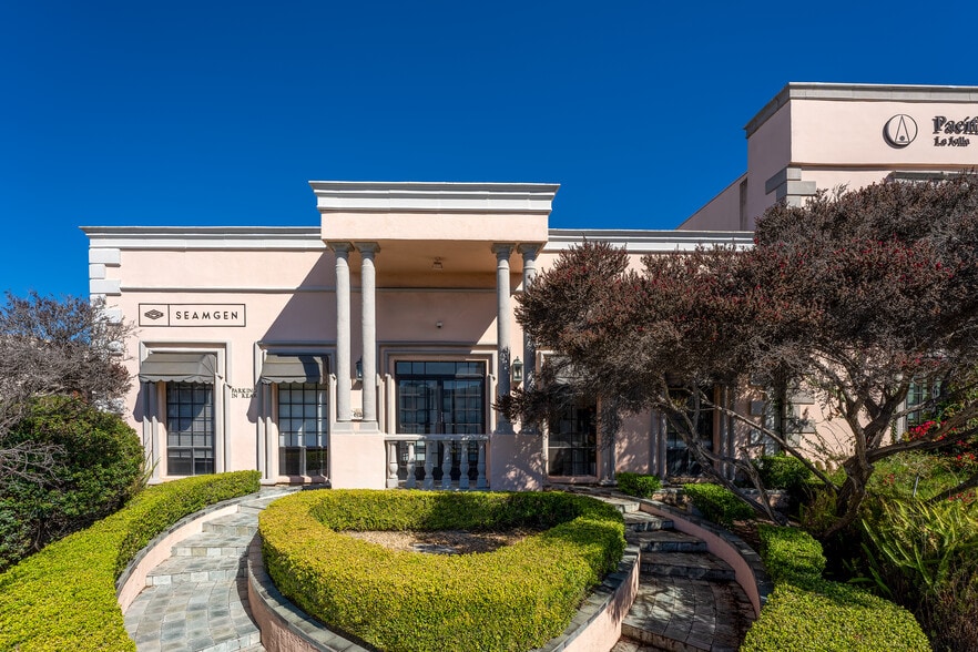 6933 La Jolla Blvd, La Jolla, CA for lease - Building Photo - Image 1 of 8