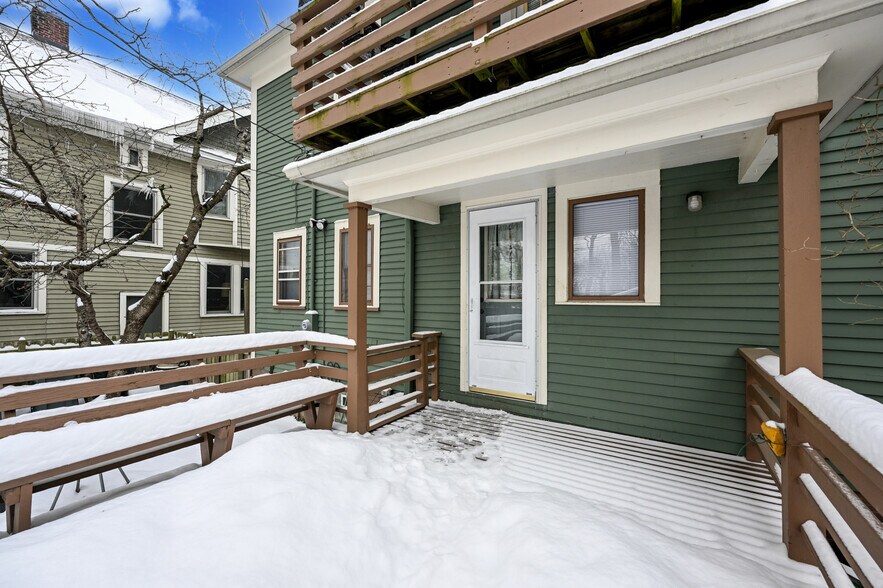 2869 Hampshire Rd, Cleveland Heights, OH à vendre - Photo du bâtiment - Image 3 de 31