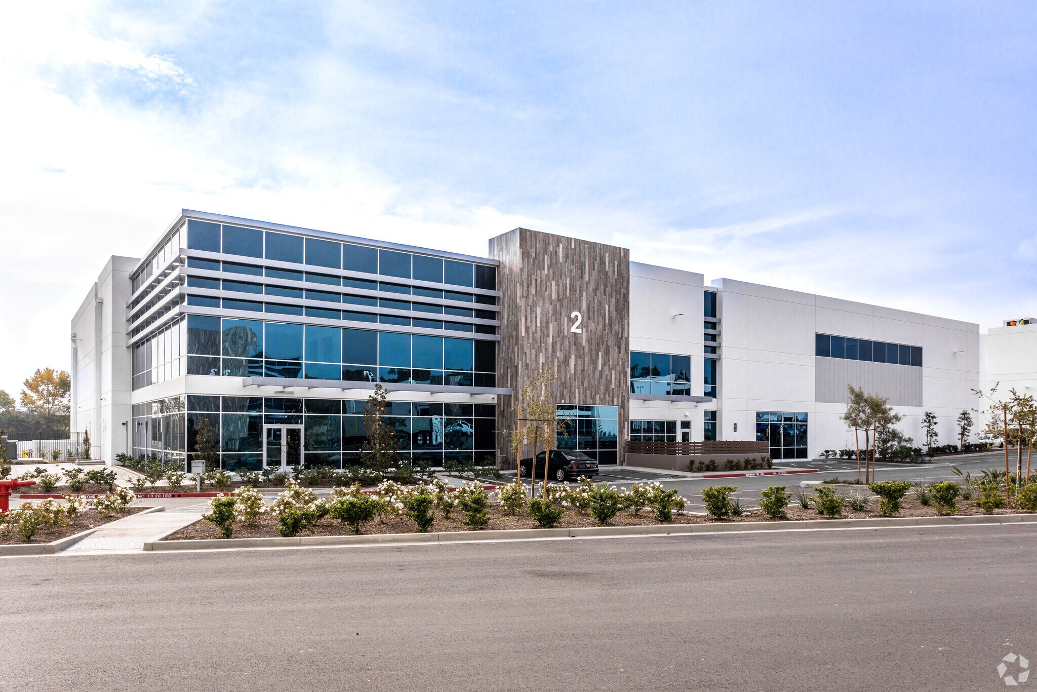 17 Longitude Way, Corona, CA à louer Photo du bâtiment- Image 1 de 7