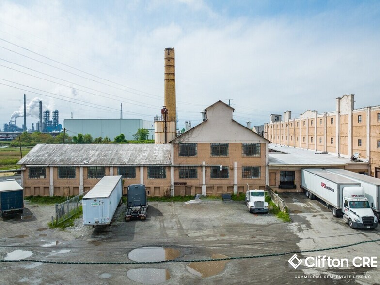 735 S Front st, Elizabeth, NJ à louer - Photo du bâtiment - Image 3 de 12