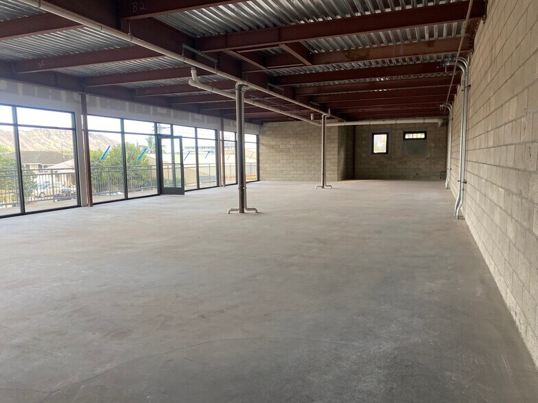 3110 Charles St, Honolulu, HI à louer - Photo intérieure - Image 3 de 10