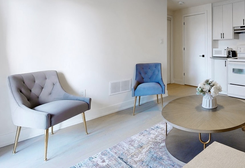 46 Monclova Rd, Toronto, ON for sale - Interior Photo - Image 3 of 26