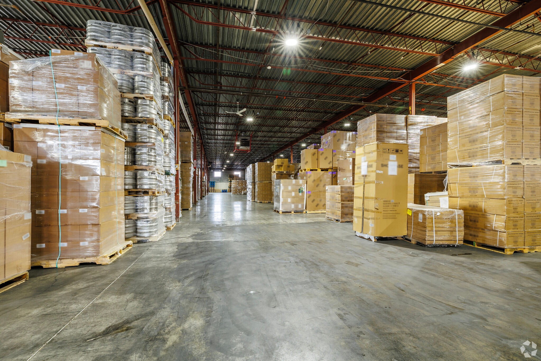 825 Rue Tecumseh, Dollard-des-Ormeaux, QC for lease Interior Photo- Image 1 of 13