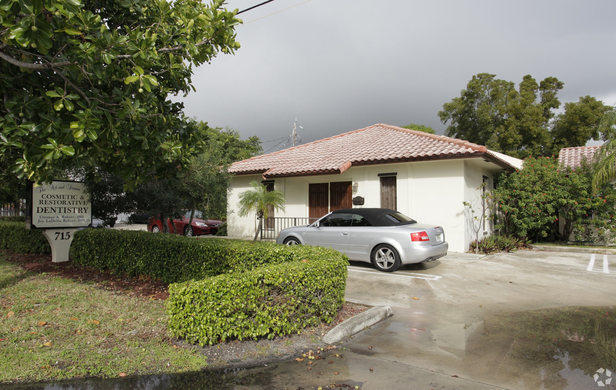 715 NE 8th St, Delray Beach, FL for lease Primary Photo- Image 1 of 3
