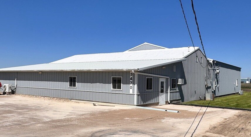3400-3601 Brennen Dr, Peru, IL for lease - Building Photo - Image 2 of 4