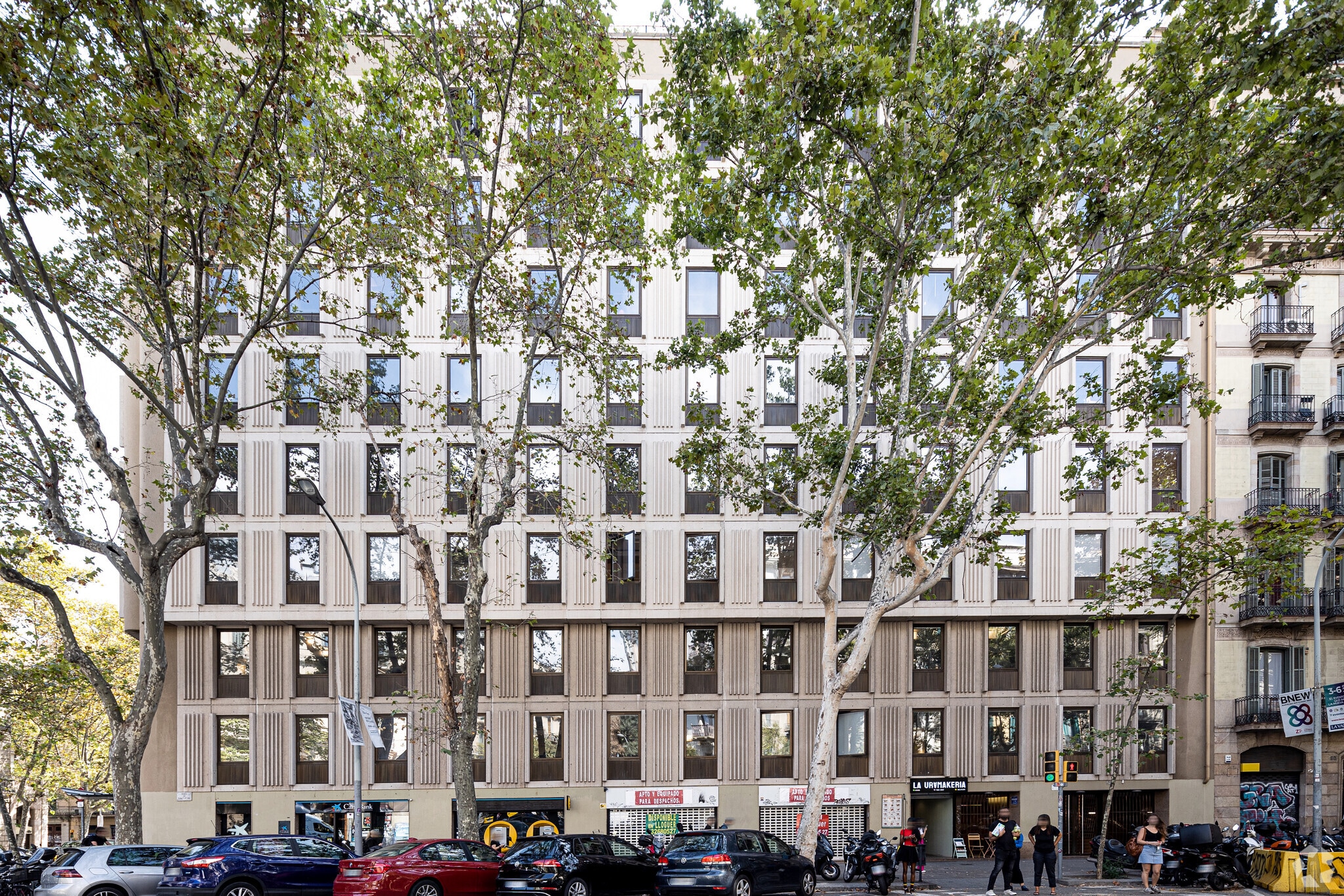 Coworking Space in Barcelona, Barcelona for lease Primary Photo- Image 1 of 5