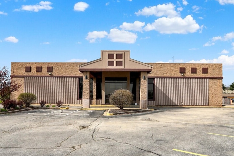 711 W Gardner Dr, Marion, IN for sale - Building Photo - Image 2 of 64