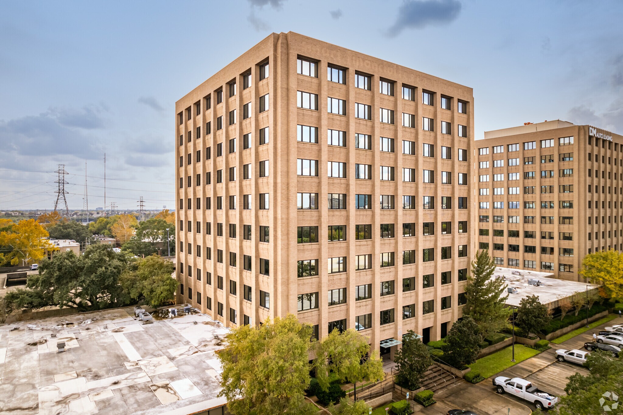 4605-4615 Southwest Fwy, Houston, TX à louer Photo du bâtiment- Image 1 de 5