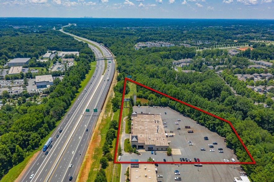 20440 Chartown Dr, Cornelius, NC for sale - Building Photo - Image 3 of 12