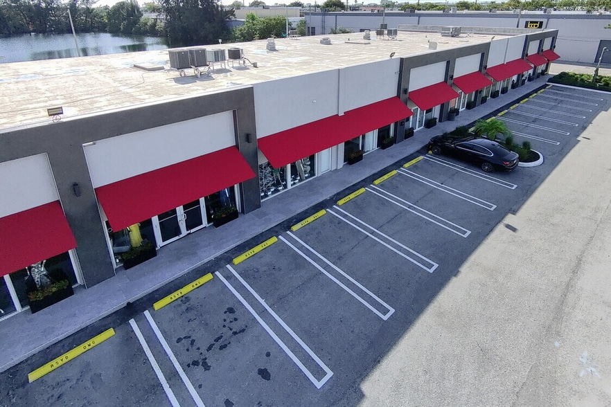 7850 NW 32nd St, Doral, FL for lease - Building Photo - Image 2 of 15