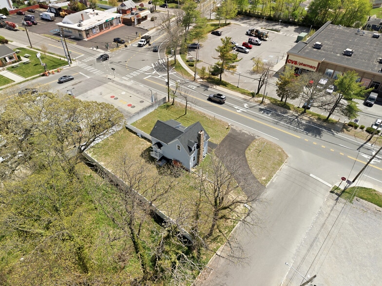 749 E Main St, Kings Park, NY for sale - Building Photo - Image 1 of 23