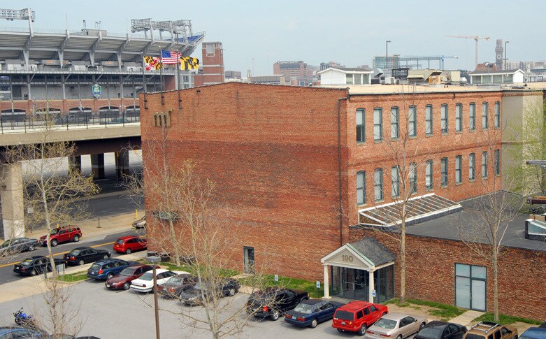 190 W Ostend St, Baltimore, MD à louer - Photo du bâtiment - Image 2 de 6