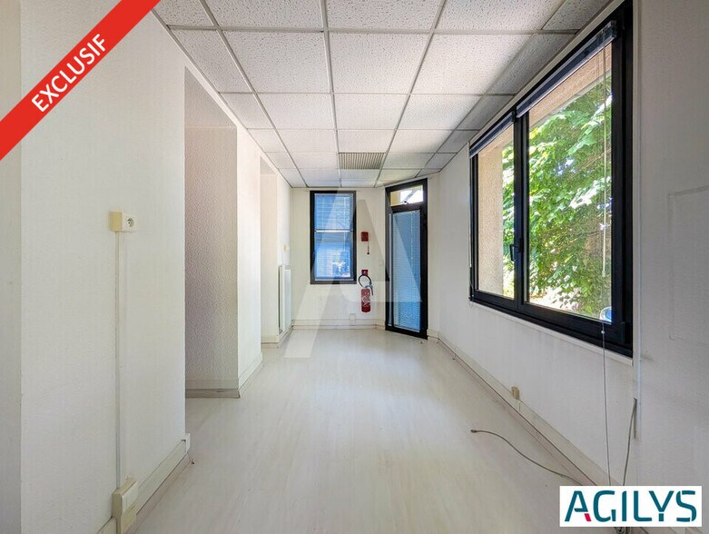 Avenue Des Indes, Les Ulis for sale - Building Photo - Image 3 of 10