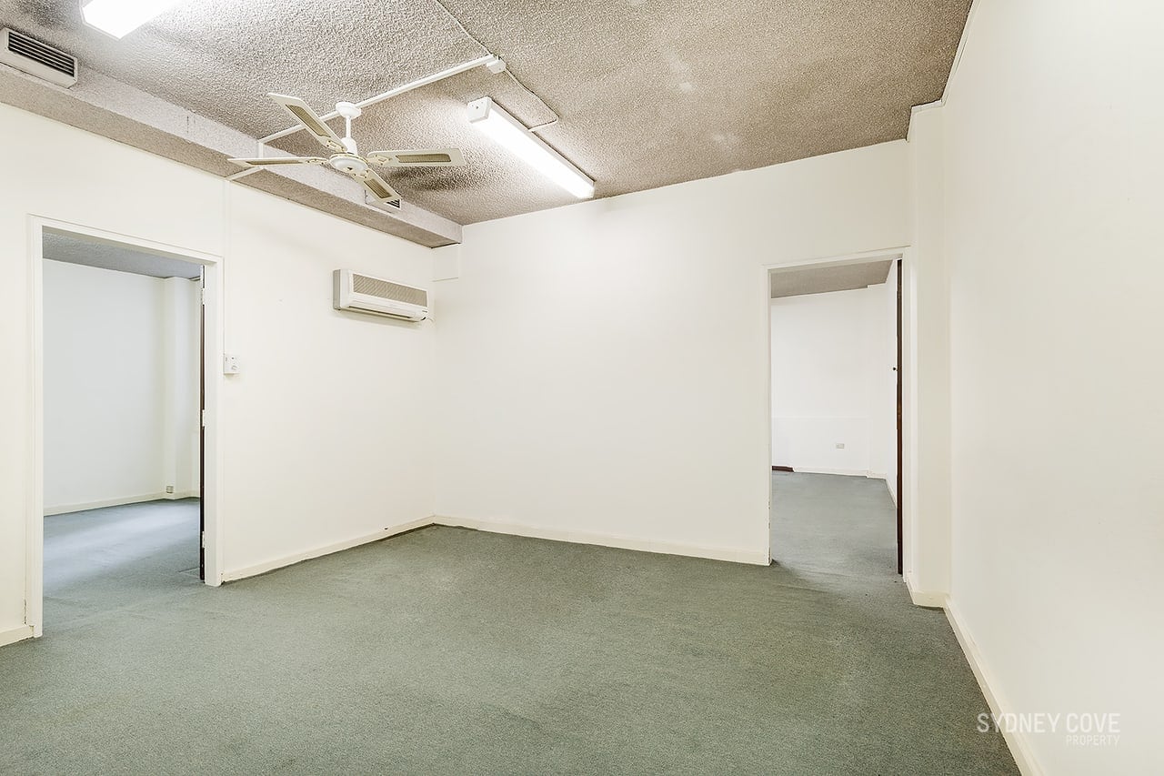 195 Macquarie St, Sydney, NSW 2000 - Unit 14 -  - Interior Photo - Image 2 of 6