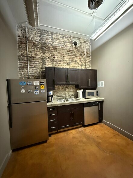 100 41st St S, Birmingham, AL à vendre - Photo du bâtiment - Image 3 de 20