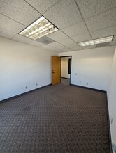 7590 Fay Ave, La Jolla, CA for lease Interior Photo- Image 2 of 6