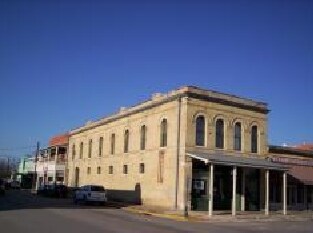 1124 18th St, Hondo, TX for sale - Building Photo - Image 3 of 22