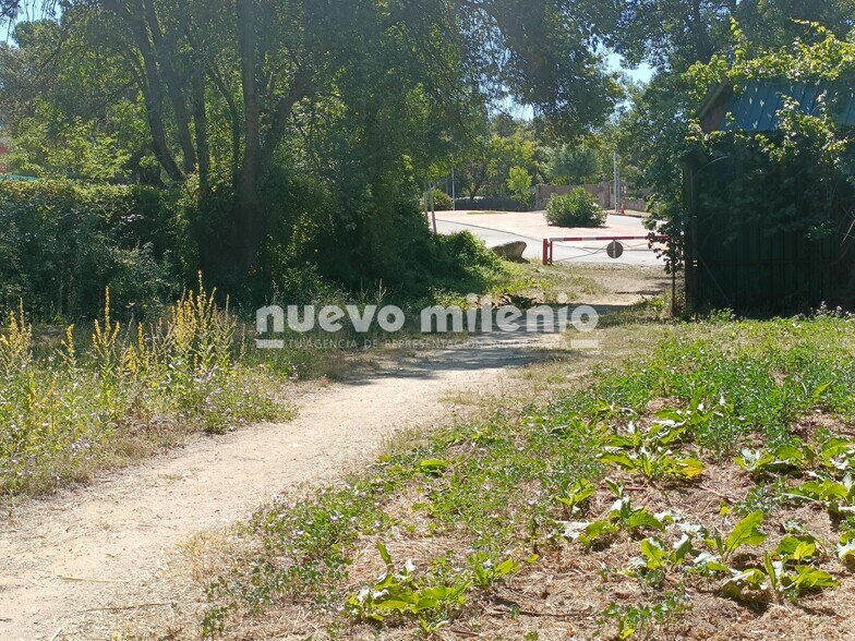 Terrain dans Valdemorillo, Madrid à vendre - Photo du bâtiment - Image 2 de 5