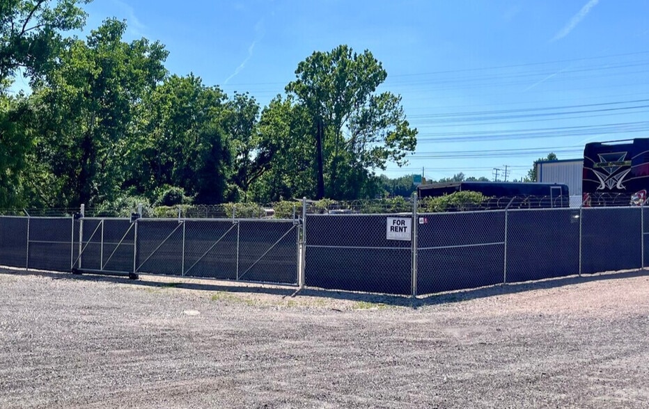 8317 Belair Rd, Baltimore, MD for lease - Building Photo - Image 2 of 4