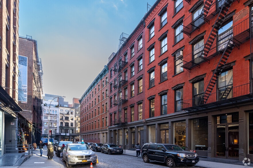 10-12 Crosby St, New York, NY for lease - Building Photo - Image 2 of 12