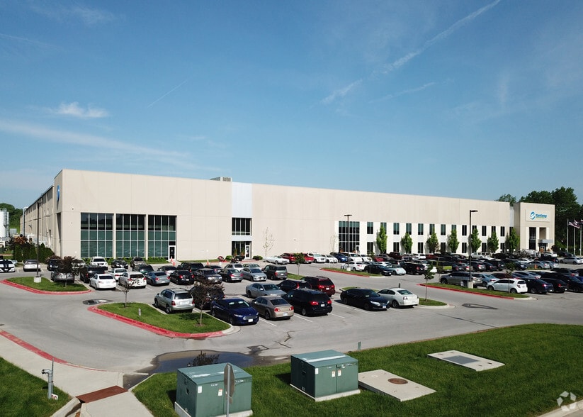 4110 NW Helena Rd, Riverside, MO for lease - Aerial - Image 3 of 5