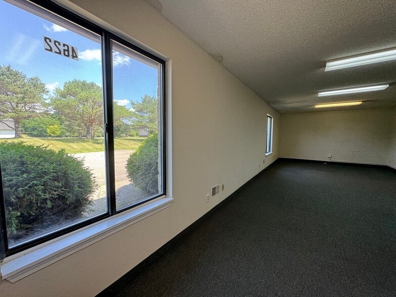 4622 Freedom Dr, Ann Arbor, MI for lease - Building Photo - Image 1 of 3