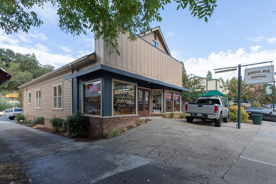 537 Main St, Placerville, CA à vendre - Photo du bâtiment - Image 1 de 33