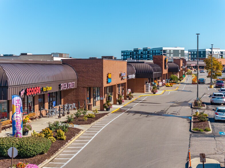 Cross Pointe Centre portefeuille de 3 propriétés à vendre sur LoopNet.ca - Photo du bâtiment - Image 2 de 7