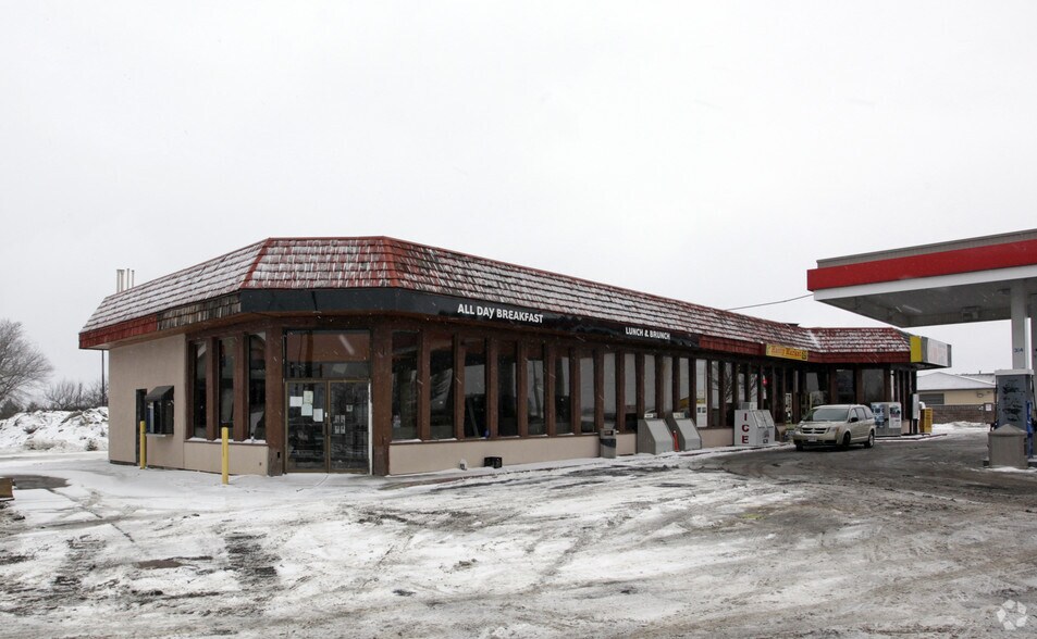 14010 Hurontario St, Caledon, ON for lease - Primary Photo - Image 1 of 2