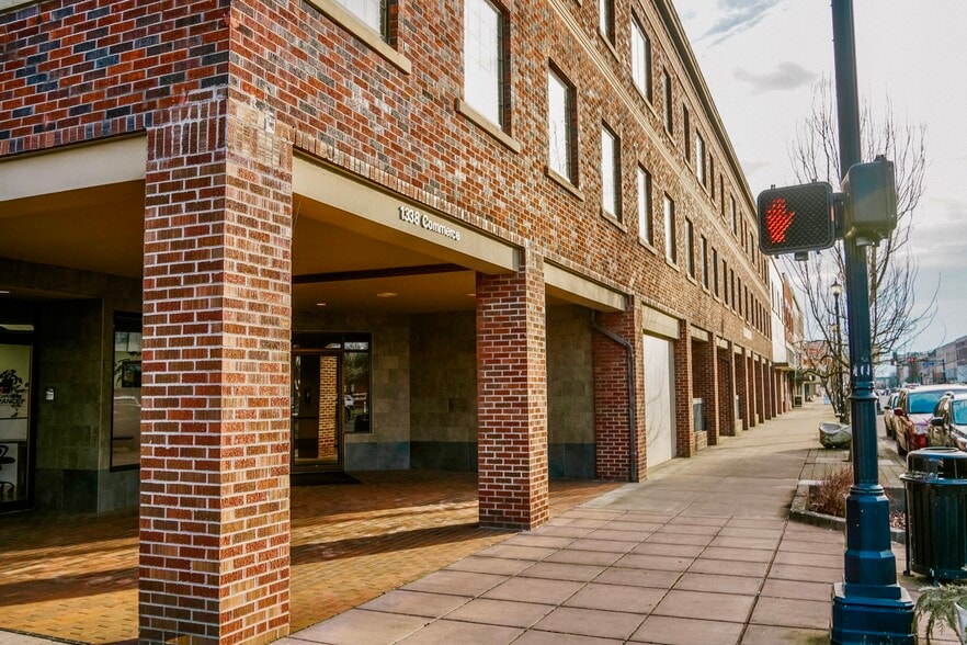 1338 Commerce Ave, Longview, WA for sale - Building Photo - Image 2 of 9