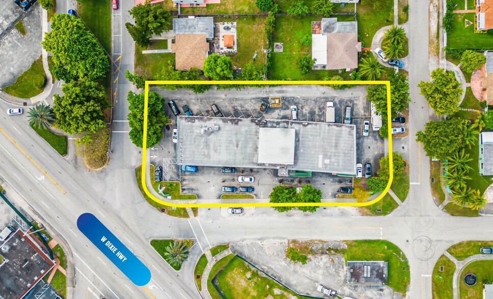 13700-13798 NE 11th Ave, Miami, FL à vendre - Photo du bâtiment - Image 3 de 6