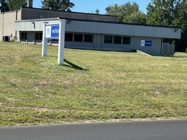 Plus de détails pour 7 Lordship Rd, East Granby, CT - Local d'activités à louer