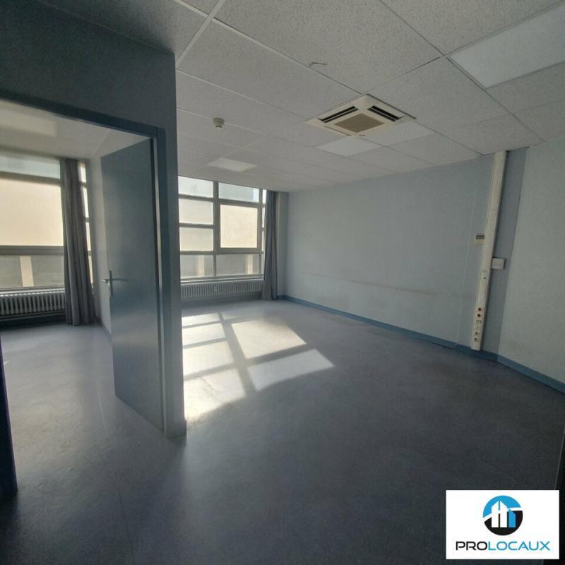 Office in Grenoble for sale Interior Photo- Image 1 of 9