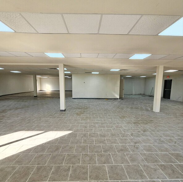 4620 W Fuqua St, Houston, TX à louer - Photo du bâtiment - Image 2 de 8