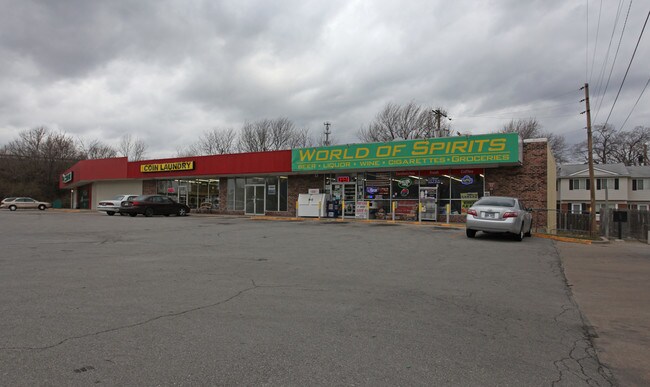 Plus de détails pour 1724-1804 NE Parvin Rd, Kansas City, MO - Commerce de détail à louer