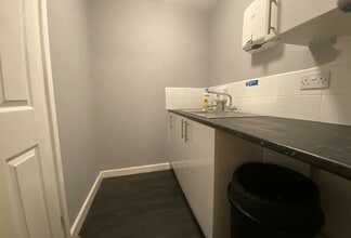 47-49 Smith St, Warwick for lease Interior Photo- Image 2 of 2