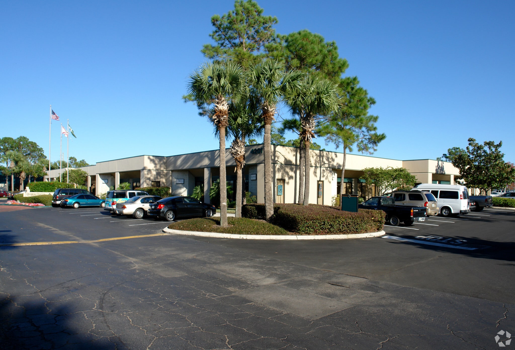4201 Vineland Rd, Orlando, FL for lease Primary Photo- Image 1 of 4