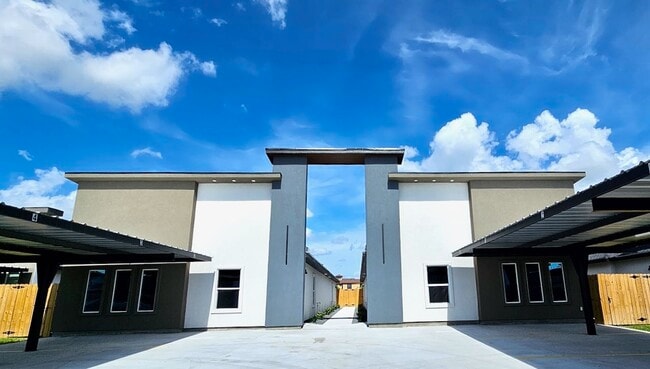 More details for 2904 Links Dr, Edinburg, TX - Multifamily for Sale