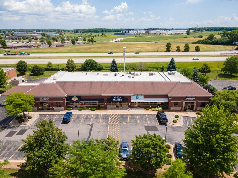 2400 S Kensington Dr, Appleton, WI à vendre - Photo du bâtiment - Image 3 de 5
