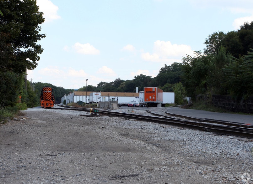 131 N Summit St, Akron, OH for lease - Building Photo - Image 2 of 9