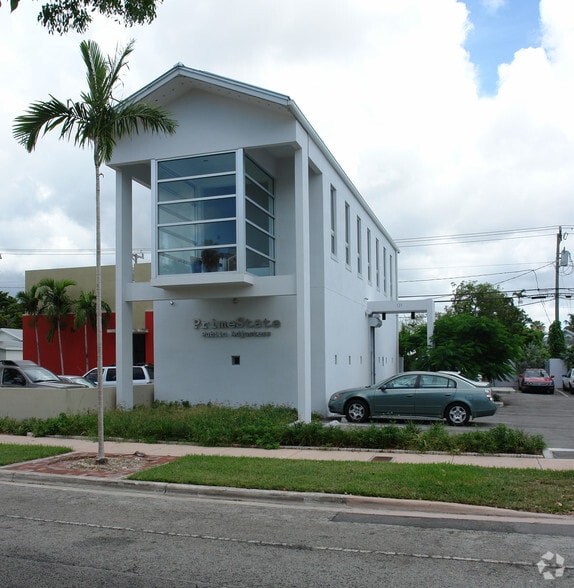 127 Grand Ave, Coconut Grove, FL for lease - Building Photo - Image 3 of 5