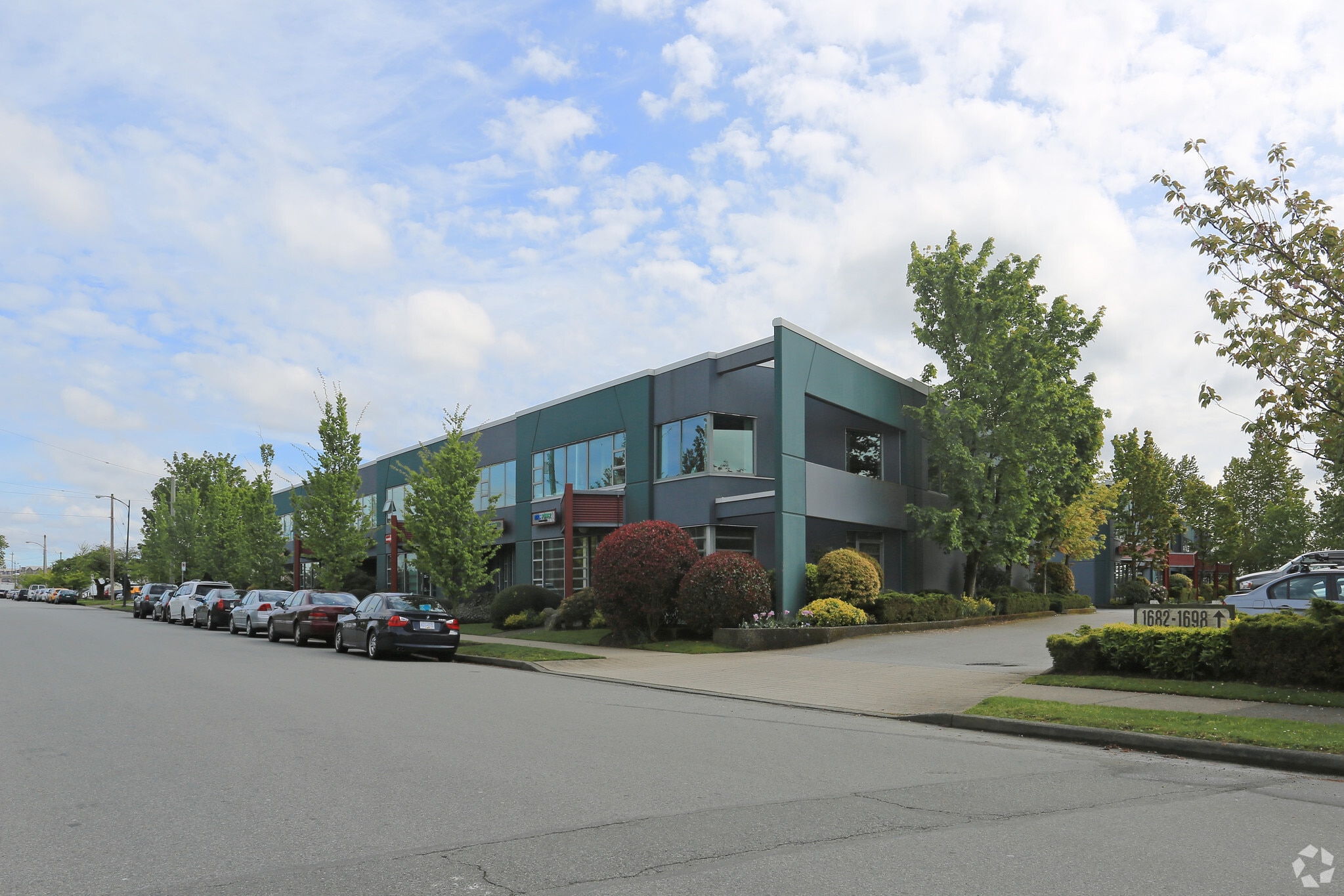 1698 75th Av W, Vancouver, BC for sale Primary Photo- Image 1 of 4