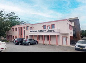 194 The Plz, Teaneck, NJ for lease Building Photo- Image 1 of 3