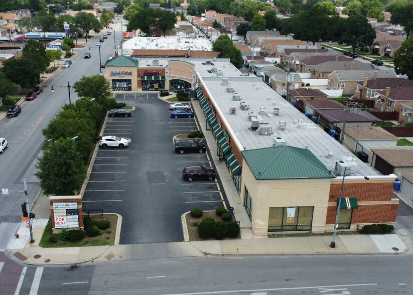 8235-8259 S Kedzie Ave, Chicago, IL à louer - Photo du b timent - Image 2 de 2