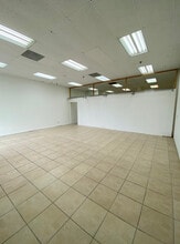 1600 E Saint Georges Ave, Linden, NJ à louer Photo intérieure- Image 2 de 7