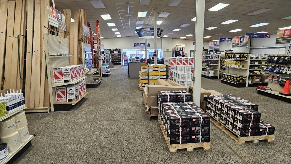 642 Commerce Ave, Longview, WA for lease - Building Photo - Image 3 of 18