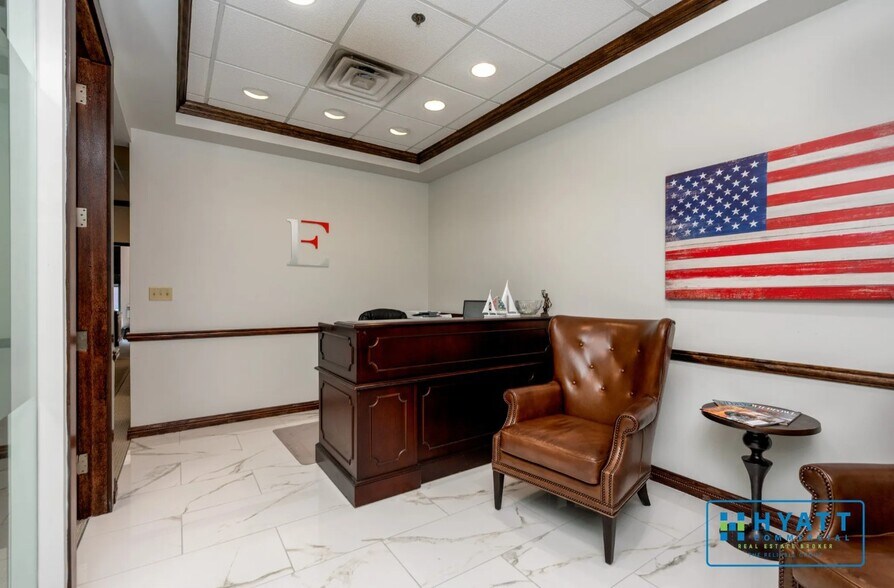 1906 Towne Centre Blvd, Annapolis, MD à vendre - Photo intérieure - Image 2 de 17